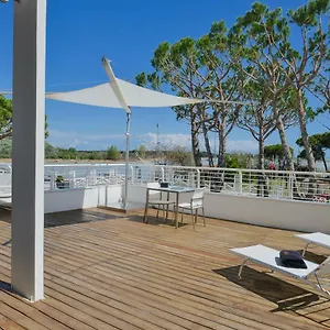 Michelangelo Yachting Club- Adults Only 4*, Lido di Jesolo Italien